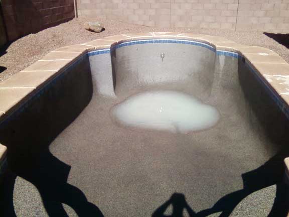 Tucson swimming pool with algae